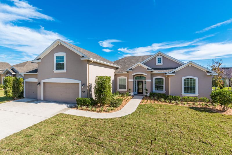 216 Holland Dr, St Augustine, FL 32095
