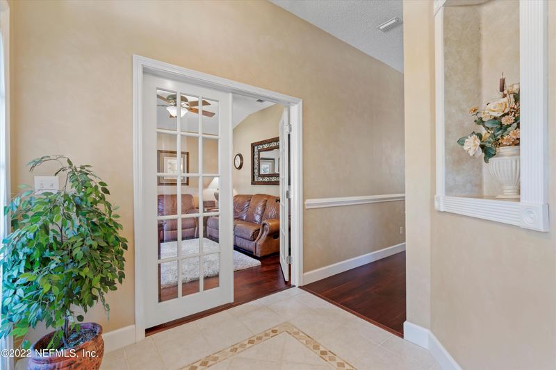 216 Springwood Ln, Jacksonville, FL 32259