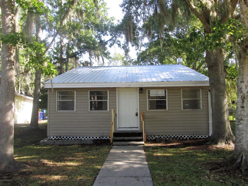216 W Fox St, Hastings, FL 32145