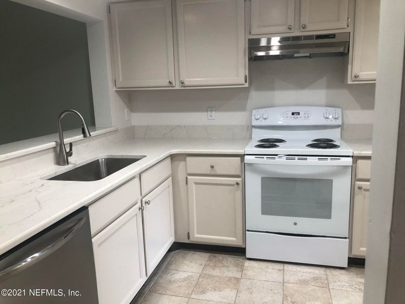 217 Cranes Lake Dr, Ponte Vedra Beach, FL 32082