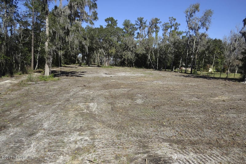 2174 Cr 220, Middleburg, FL 32068