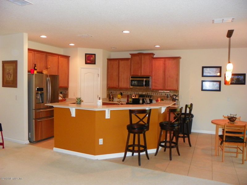 218 Thornloe Dr, St Johns, FL 32259