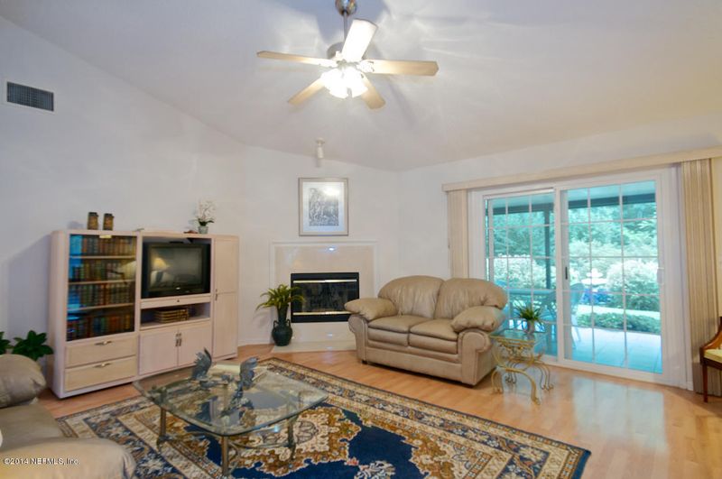 2183 Hovington Cir E, Jacksonville, FL 32246