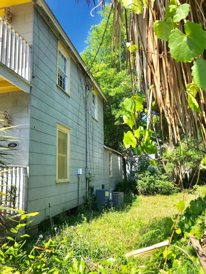 219 S 8th St, Fernandina Beach, FL 32034