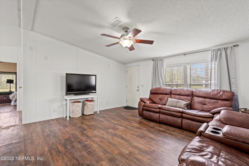 2190 Hibiscus Ave, Middleburg, FL 32068