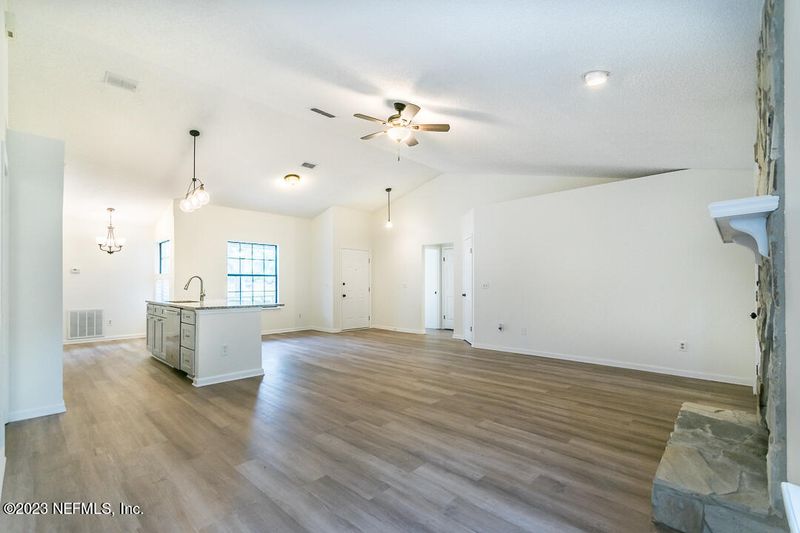 2190 Rothbury Dr, Jacksonville, FL 32221
