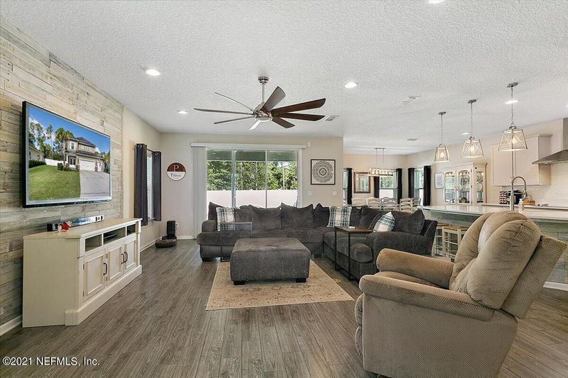 2191 Eagle Talon Cir, Fleming Island, FL 32003