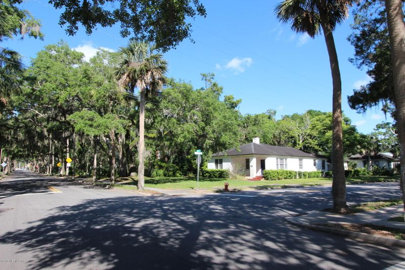 22 Nelmar Ave, St Augustine, FL 32084
