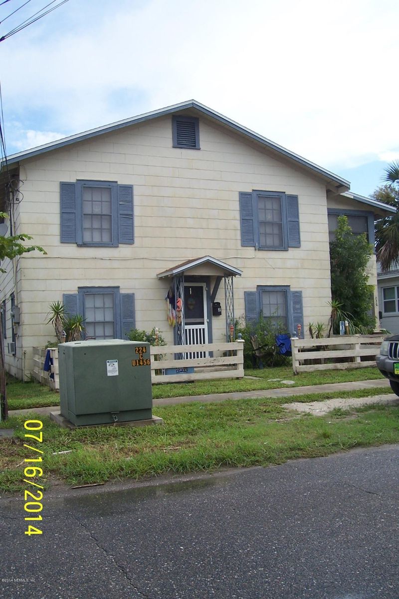 220 Hopkins St, Neptune Beach, FL 32266