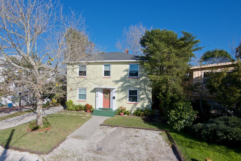 220 Pine St, Neptune Beach, FL 32266