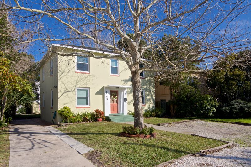 220 Pine St, Neptune Beach, FL 32266
