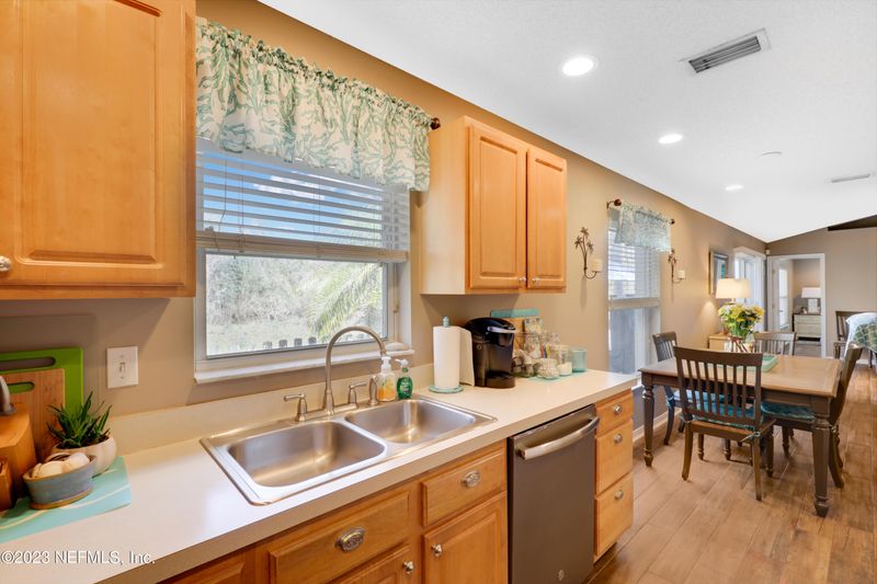 220 River Island Cir, St Augustine, FL 32095