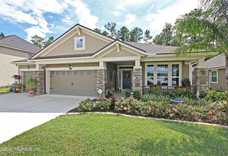 220 Wild Rose Dr, St Johns, FL 32259