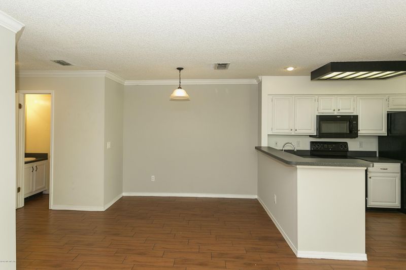 220 Wind Swept Cir, Neptune Beach, FL 32266
