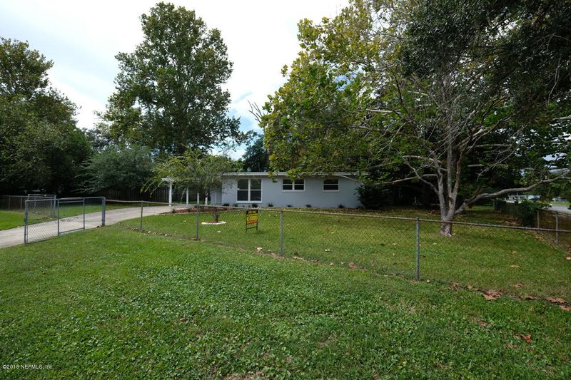 2206 Limoges Dr E, Jacksonville, FL 32210