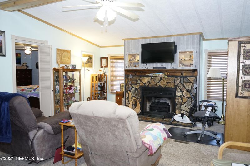 2210 Chaffee Rd S, Jacksonville, FL 32221