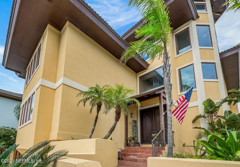2211 Alicia Ln, Atlantic Beach, FL 32233