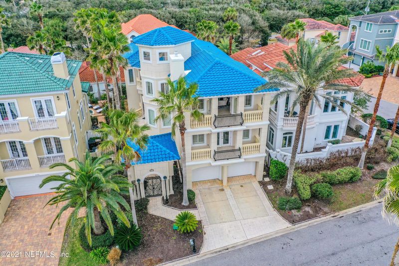 2218 Alicia Ln, Atlantic Beach, FL 32233
