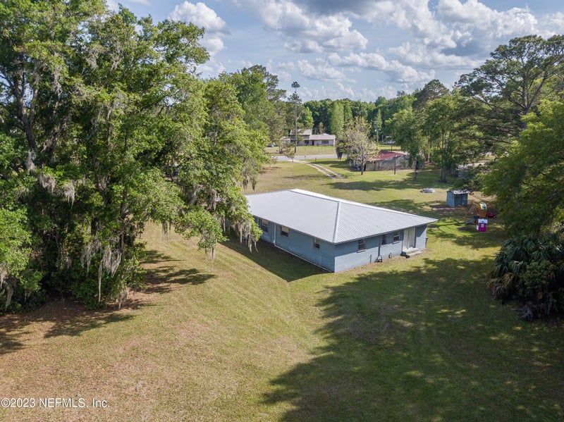 22186 NE County Road 200b, Lawtey, FL 32058