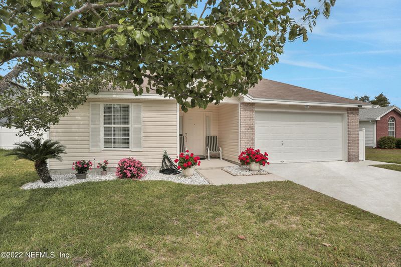 2225 Pierce Arrow Dr, Jacksonville, FL 32246
