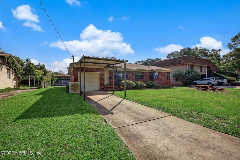 2227 Tegner Dr, Jacksonville, FL 32210