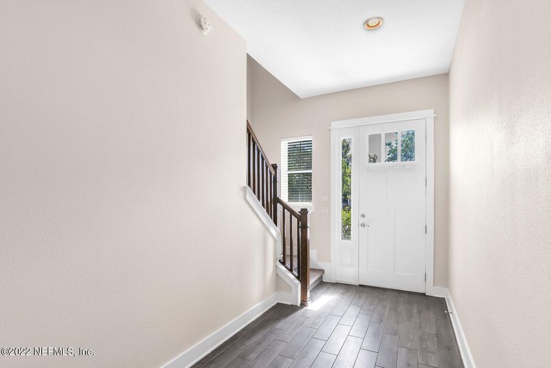 224 9th St S, Jacksonville Beach, FL 32250
