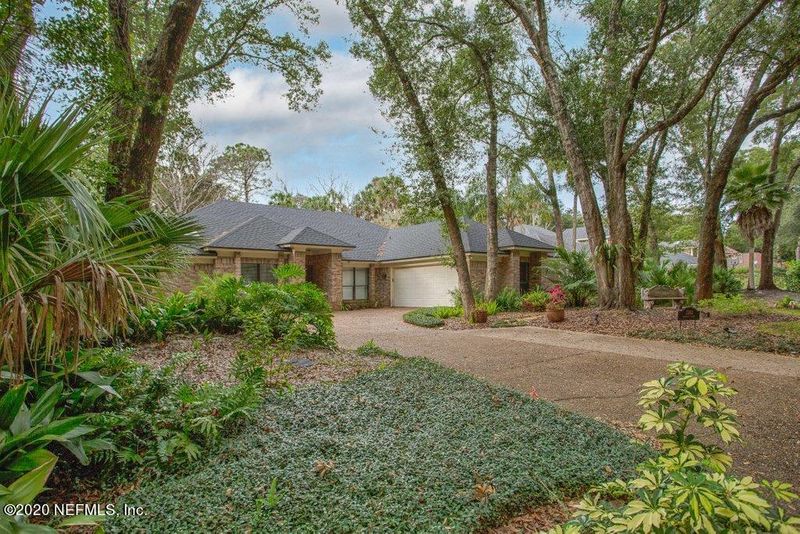 2242 Barefoot Tc, Atlantic Beach, FL 32233