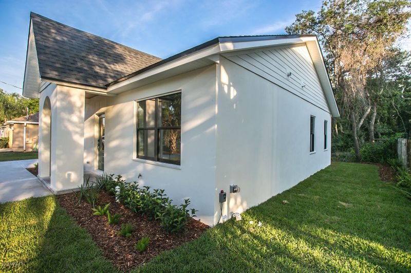 225 Dondanville Rd, St Augustine, FL 32080
