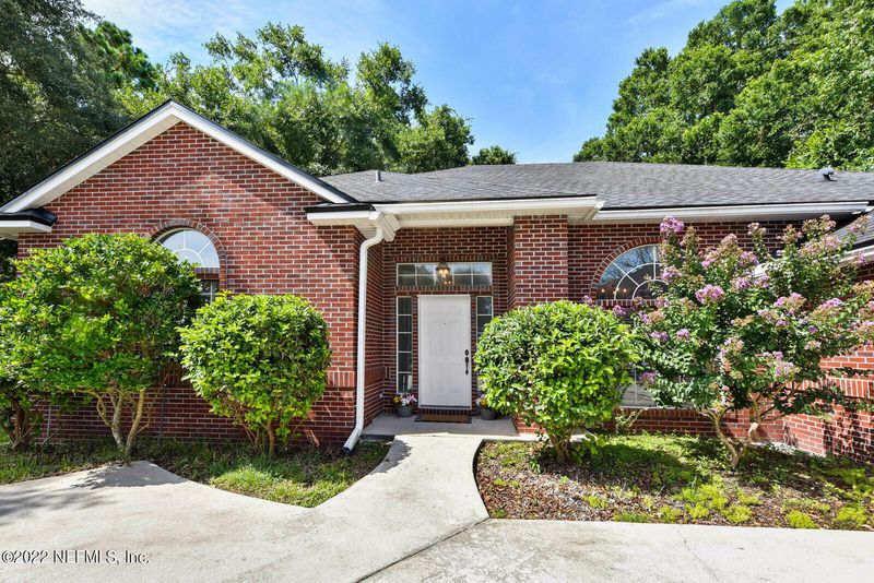 225 Elmwood Dr, St Johns, FL 32259