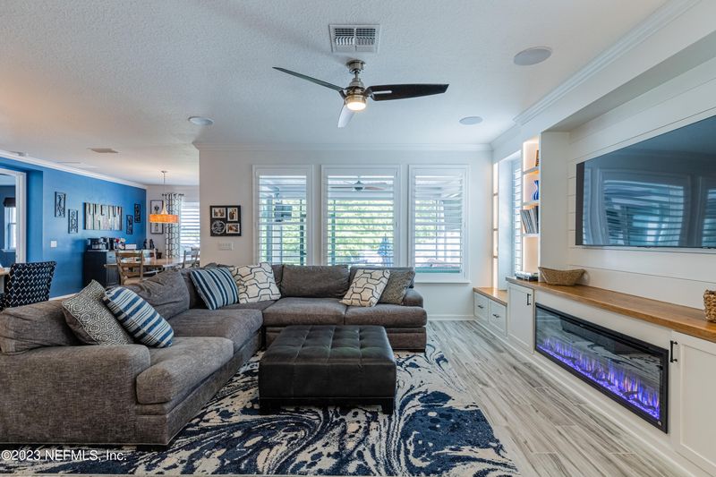 226 Calumet Dr, St Johns, FL 32259