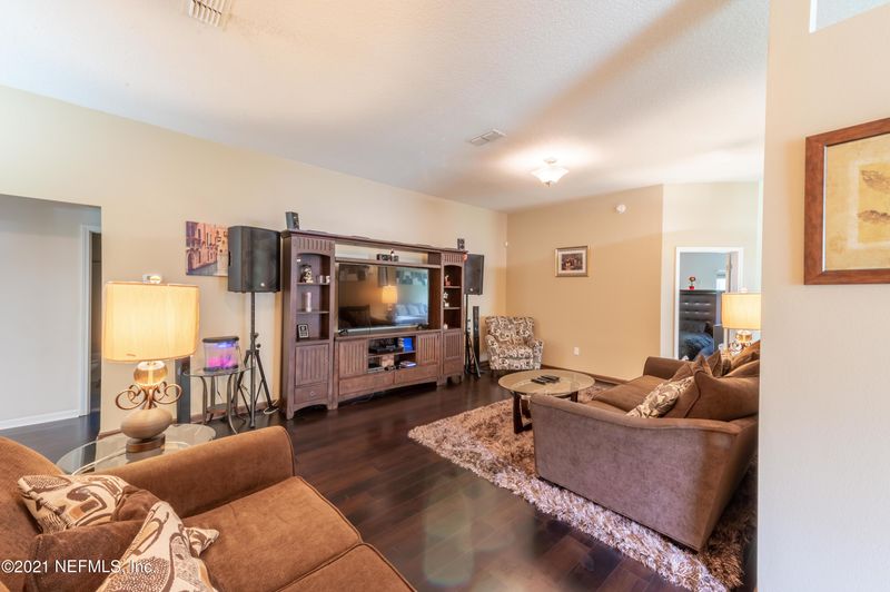 2260 Sotterley Ln, Jacksonville, FL 32220