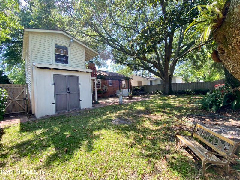 2262 Larchmont Rd, Jacksonville, FL 32207