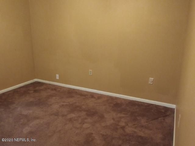 2264 Leonardo Ln N, Jacksonville, FL 32218