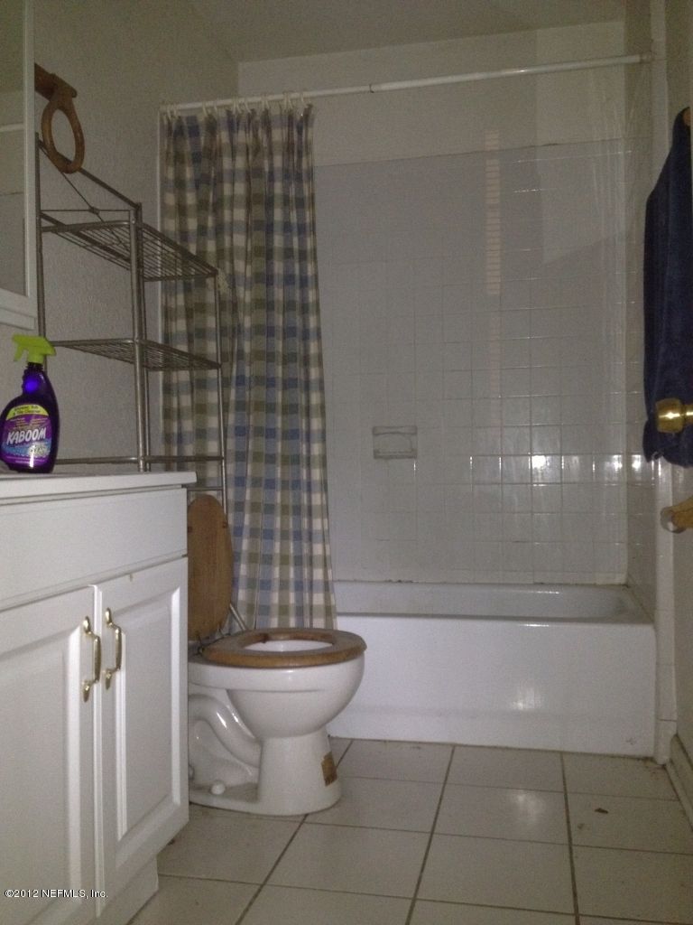 2265 Home Park Cir E, Jacksonville, FL 32207