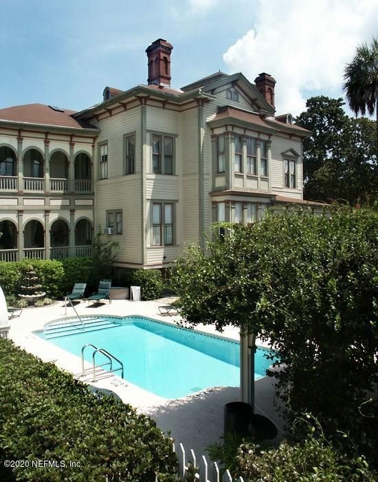 227 S 7th St, Fernandina Beach, FL 32034