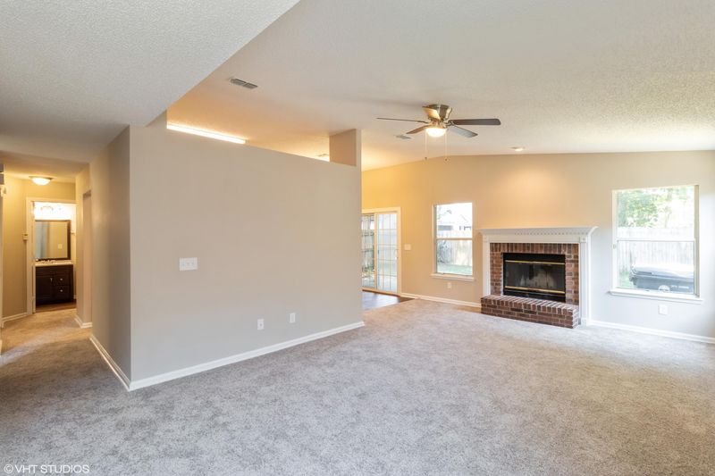 2271 Destine Ln, Atlantic Beach, FL 32233