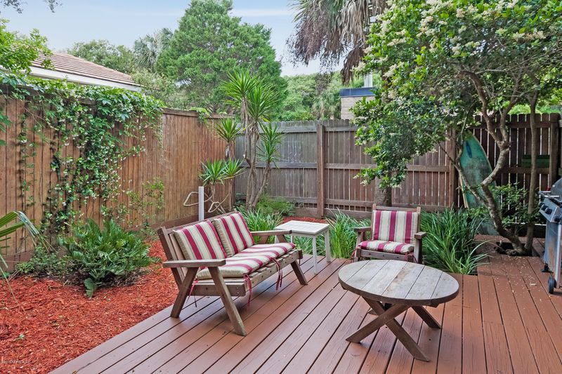 2277 Seminole Rd #A, Atlantic Beach, FL 32233