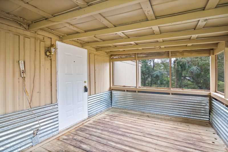 2279 Greenbrier Dr, Middleburg, FL 32068