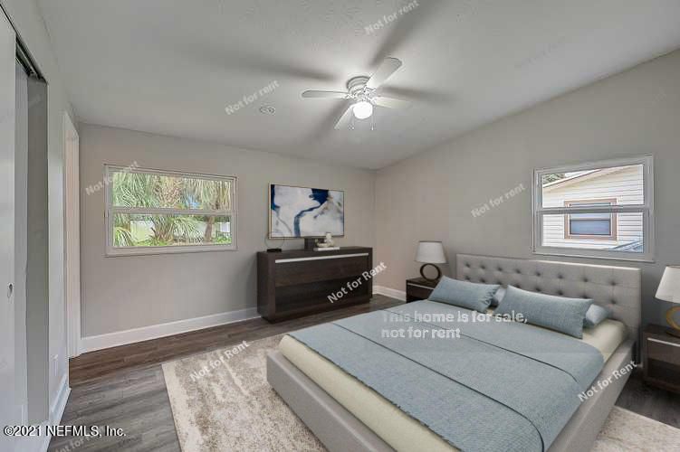 228 Renne Dr N, Jacksonville, FL 32218