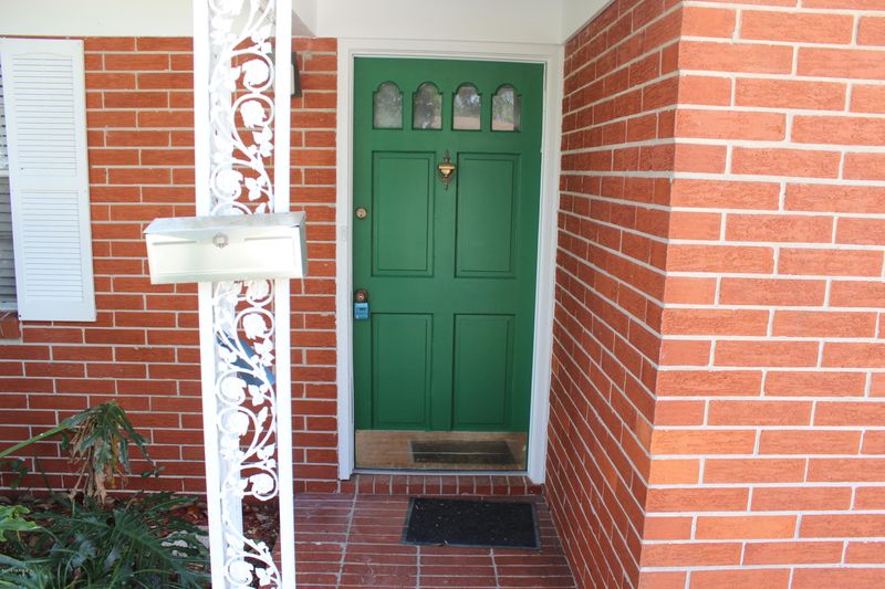 2280 Larchmont Rd, Jacksonville, FL 32207