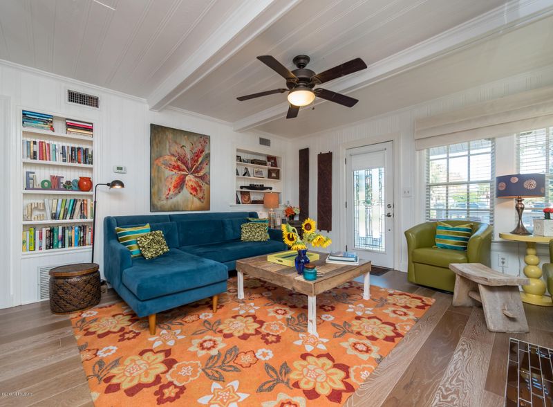 229 North St, Neptune Beach, FL 32266