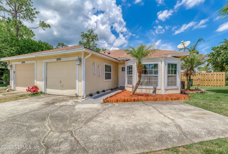 2299 Ironstone Dr, Jacksonville, FL 32246