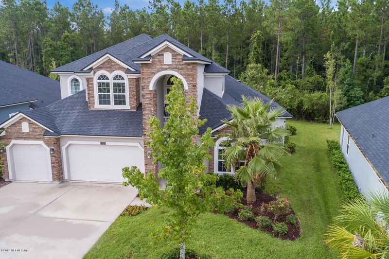 230 Cloisterbane Dr, St Johns, FL 32259