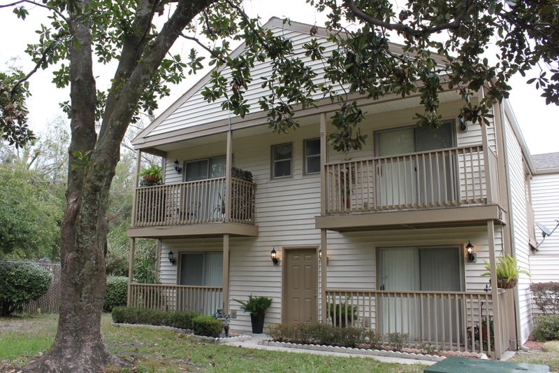 2300 12 Oaks Dr #B7, Orange Park, FL 32065