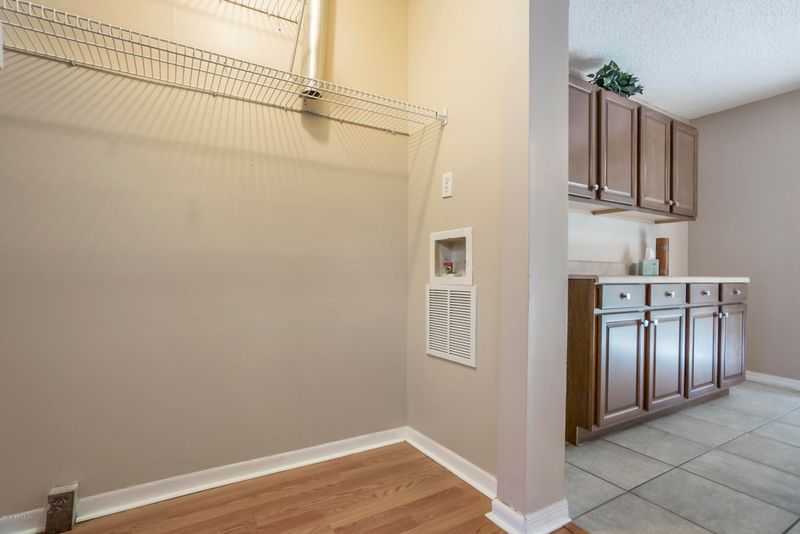2300 Twelve Oaks Dr #C6, Orange Park, FL 32065