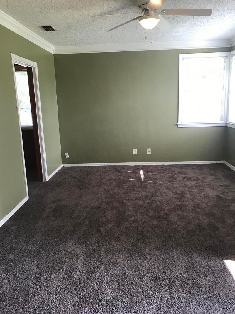 2302 Mitchell Pl, Jacksonville, FL 32207
