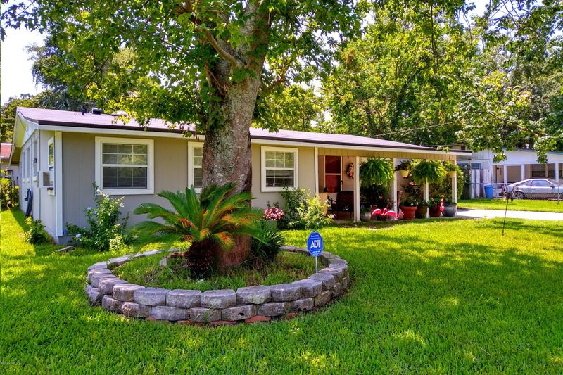 2303 Hugh Edwards Dr, Jacksonville, FL 32210
