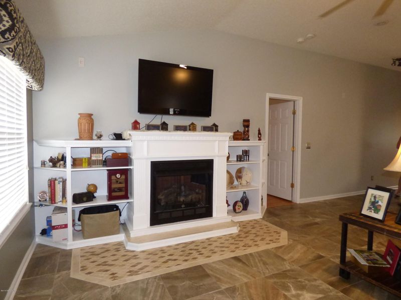 2304 Oak Point Ter, Middleburg, FL 32068