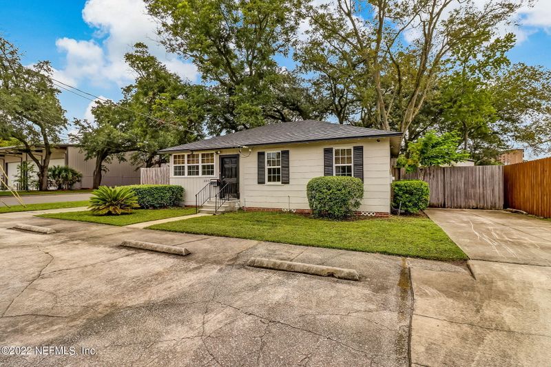 2305 Urban Rd, Jacksonville, FL 32210