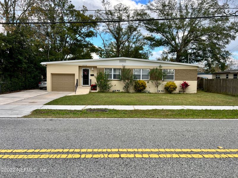 2315 Dean Rd, Jacksonville, FL 32216